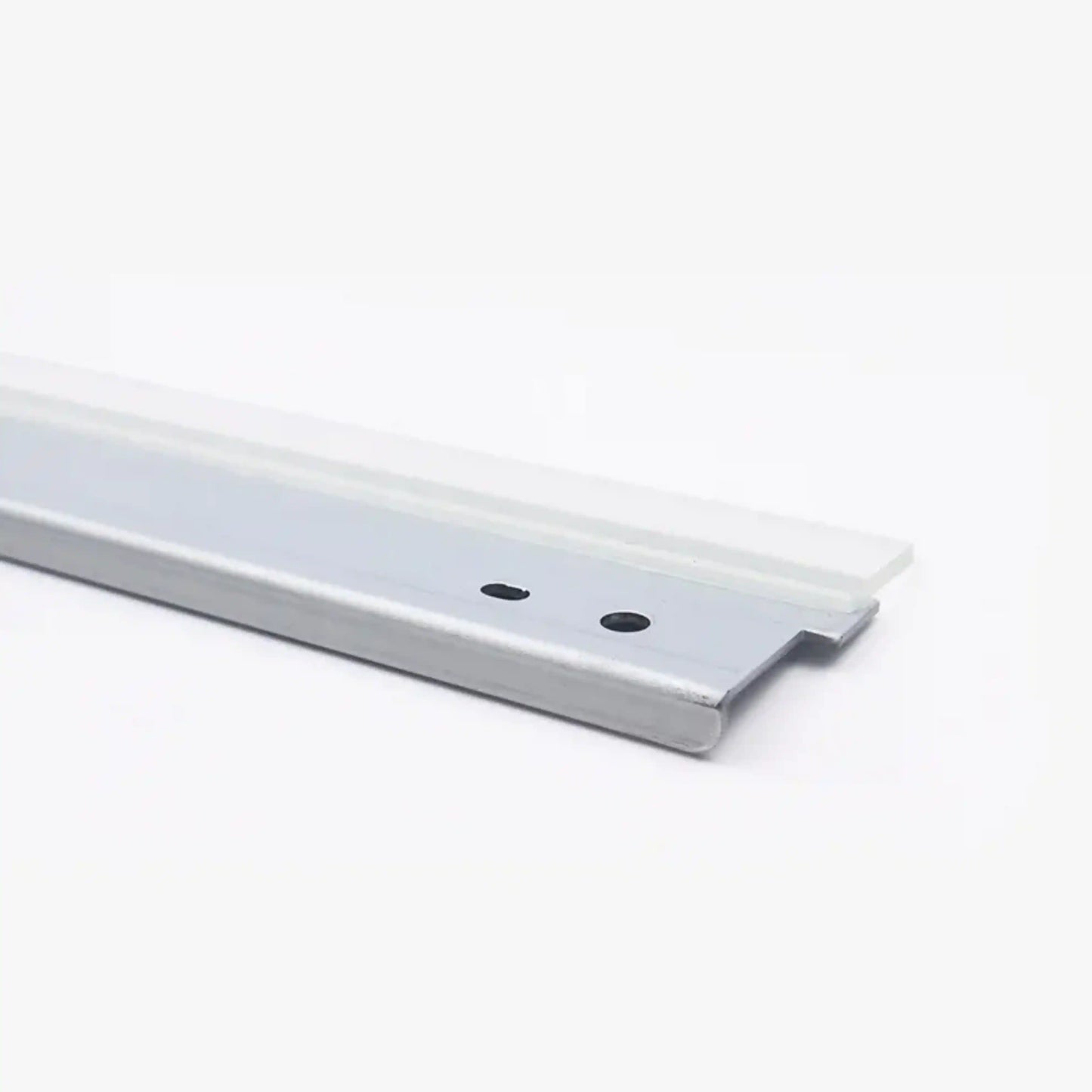 Xerox DocuColor 550 560 570 drum cleaning blade edge profile close-up